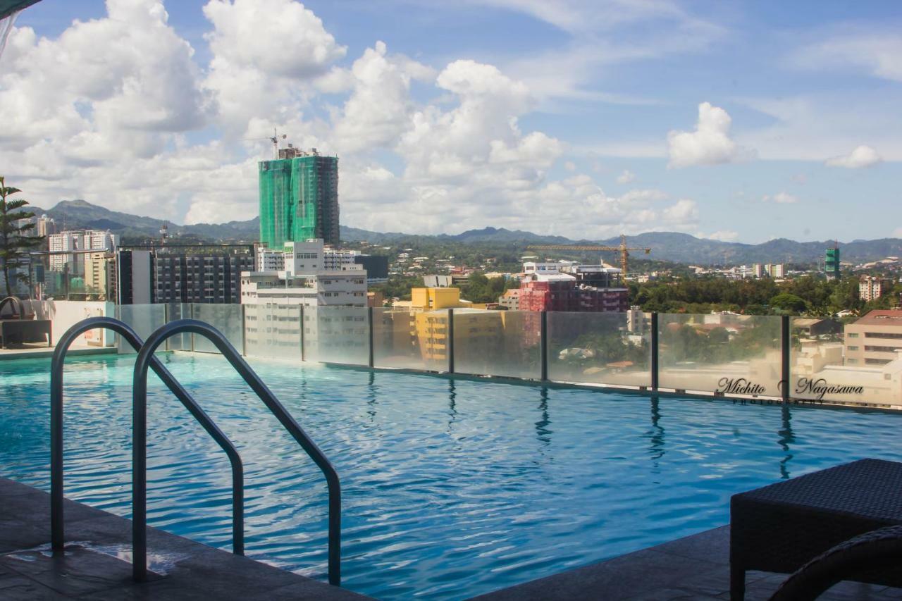Mabolo Garden Flat A6 With Free Rooftop Pool Cebu Exterior foto