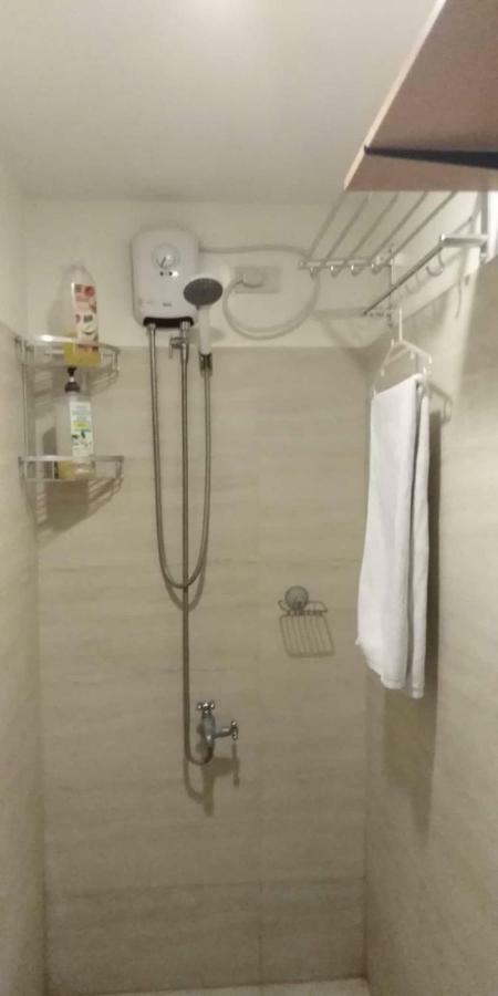 Mabolo Garden Flat A6 With Free Rooftop Pool Cebu Exterior foto